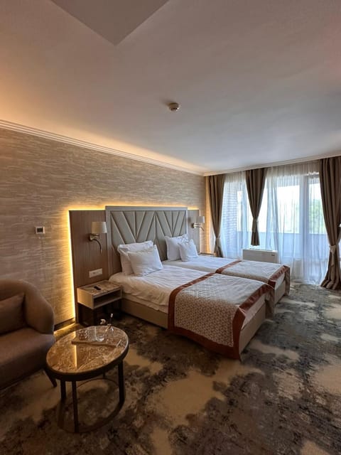 Seating area, Bedroom