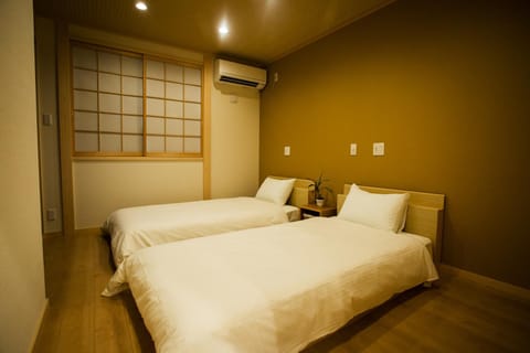 Bed, Night, Bedroom