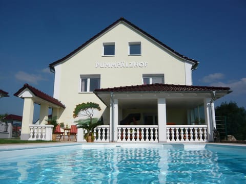 Swimming pool, Swimming pool