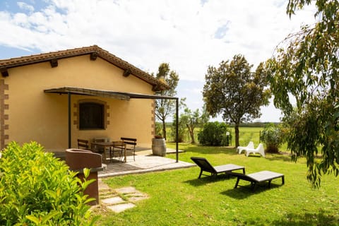 Property building, Patio, Garden