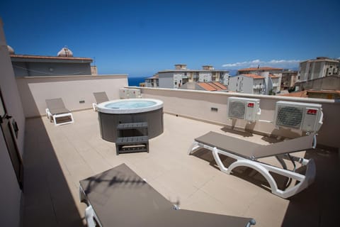 Hot Tub, Balcony/Terrace, Open Air Bath