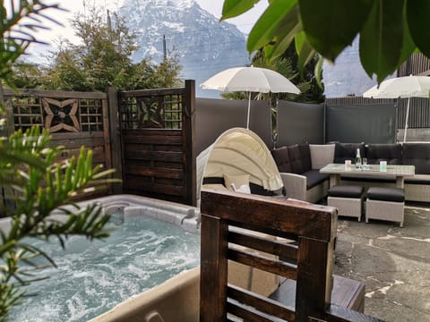 Garden, Hot Tub, Balcony/Terrace