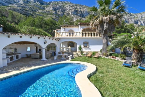 Mountain view, Swimming pool