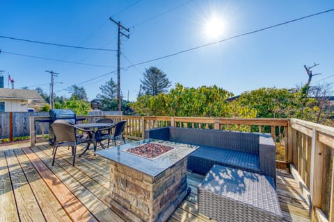 Hallie Hideaway (MCA #329) House in Manzanita