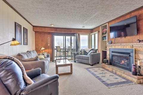 Close to Hiking and Golf! Beech Mtn Retreat House in Beech Mountain