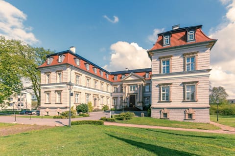 Facade/entrance, Spring, Day, Garden, On site