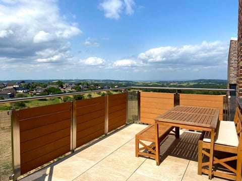 Day, Natural landscape, View (from property/room), Balcony/Terrace, Dining area