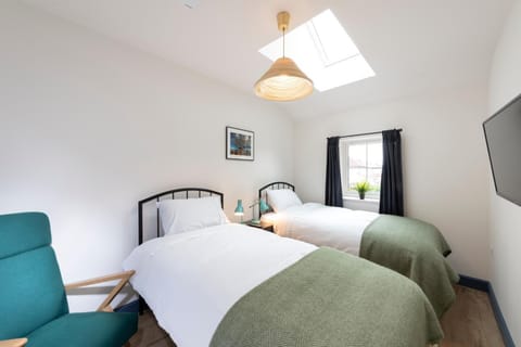 Cedar Apartments Apartment in Bristol