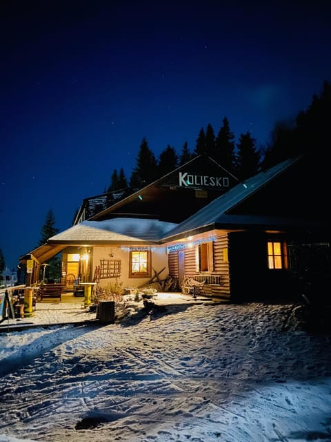 Property building, Natural landscape, Winter