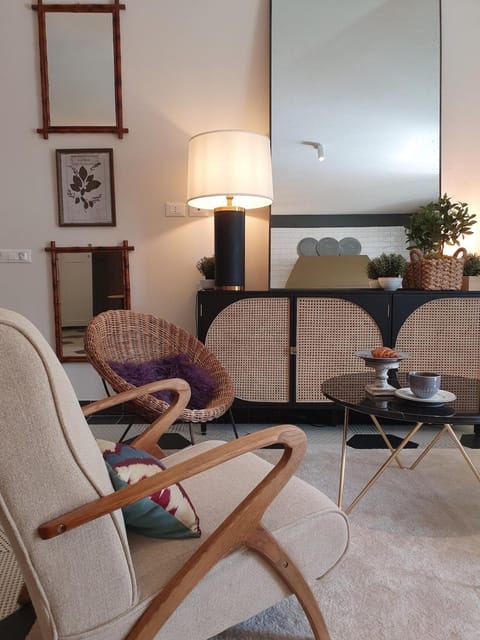 THE MIRROR GUESTHOUSE - TERME MERANO Apartment in Merano