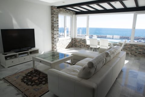 Living room, Sea view
