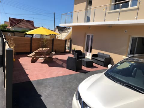 Property building, Living room