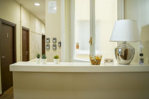Lobby or reception, Internal: Not applicable to any particular room