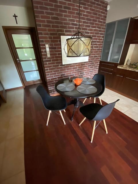 Communal lounge/ TV room, Dining area, Communal kitchen, dishwasher