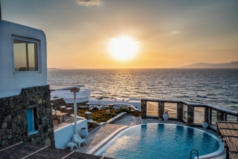 Sea view, Swimming pool