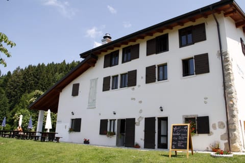 Trentino in malga: Malga Zanga Country House in Trentino-South Tyrol