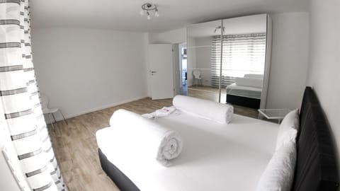 Private and cozy Apartment in Refrath near Cologne Apartment in Bergisch Gladbach