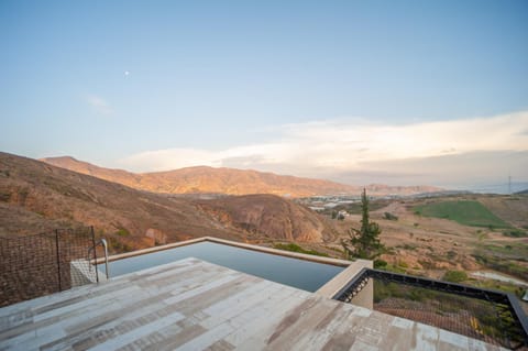 Natural landscape, View (from property/room), Balcony/Terrace, Landmark view, Mountain view, Swimming pool