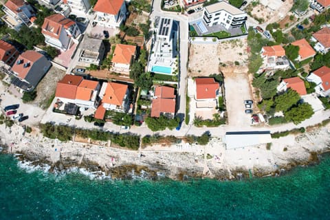 Property building, Bird's eye view