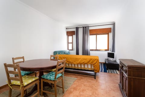 Communal lounge/ TV room, Living room, Seating area, Dining area