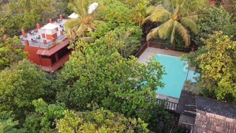 Property building, Facade/entrance, Swimming pool