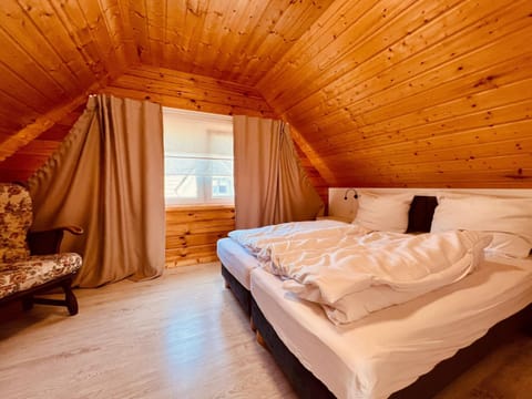 Biale Domki Paula Rewal - Domki z klimatyzacja, w obiekcie Jacuzzi i darmowe Wifi! Nature lodge in West Pomeranian Voivodeship, Poland