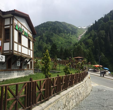 Property building, Day, Natural landscape, Mountain view
