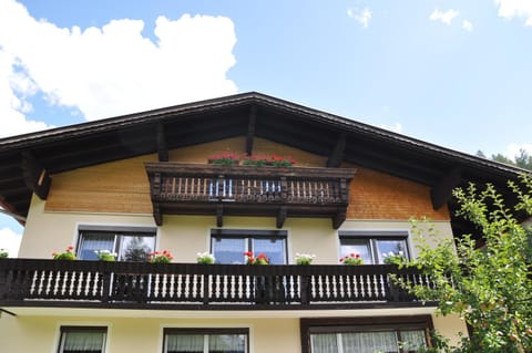 Haus Freispitzblick Apartment in Tyrol
