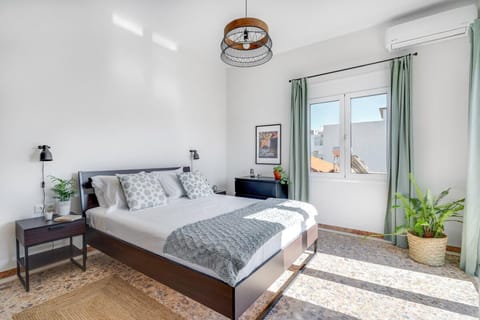 Sea City and Mountain View Apartment Apartment in Chania