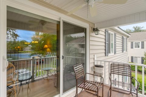 Resort-Style Condo in St Simons about 1 Mi to Pier! Apartment in Mallory Park