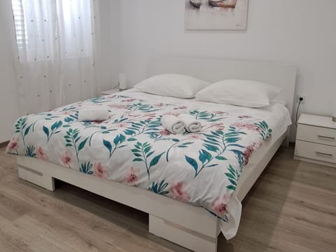 Apartmani Pina 2 Apartment in Šibenik-Knin County, Croatia