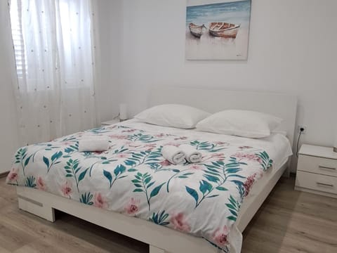 Apartmani Pina 2 Apartment in Šibenik-Knin County, Croatia
