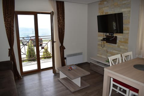 Balcony/Terrace, Living room, Dining area