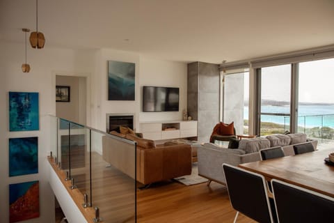 Living room, Dining area, Sea view
