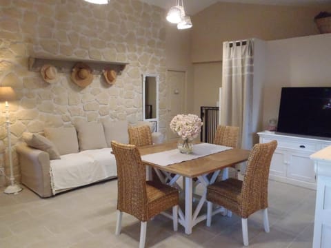 Provence Luberon Bonnieux Location Gite Chez Basile Apartment in Bonnieux