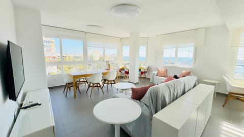 Communal lounge/ TV room, Living room