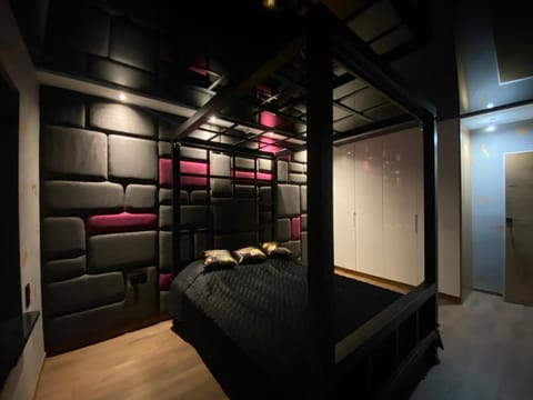 Bed, Photo of the whole room, Bedroom, wardrobe