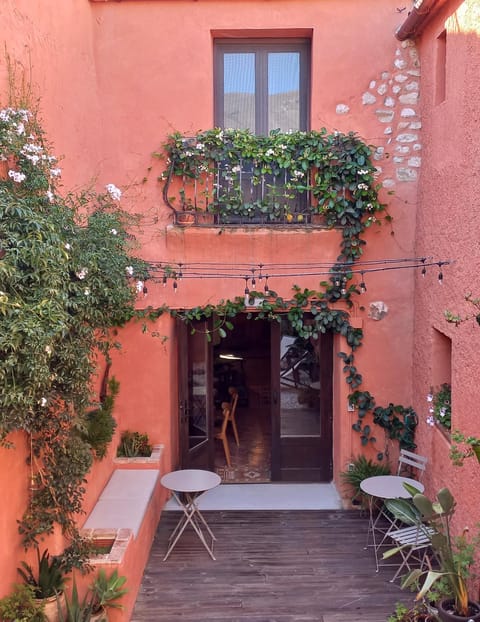 Patio, Inner courtyard view