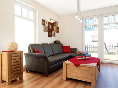 Doppelhäuser zum Reetmoor Haus Kirsten House in Mecklenburg-Vorpommern, Germany