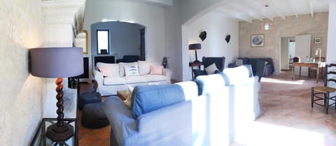 Communal lounge/ TV room, Living room