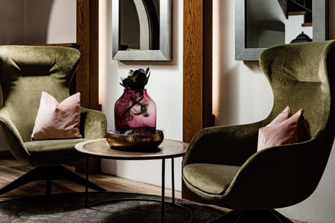 Lobby or reception, Seating area