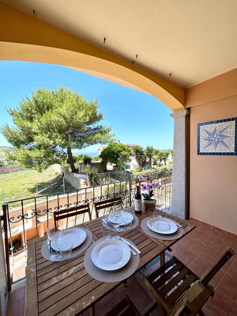 Patio, View (from property/room), Balcony/Terrace