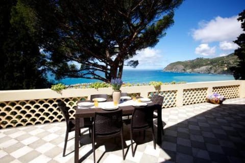 VILLA MARE BLU Villa in Levanto