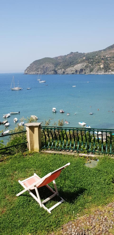 VILLA MARE BLU Villa in Levanto