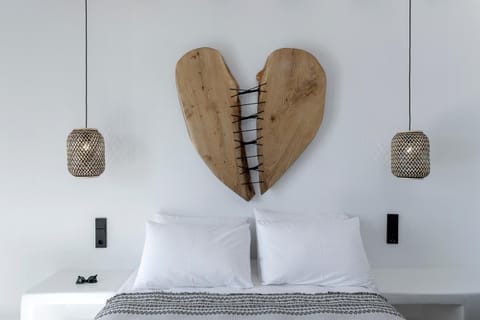 Bed, Photo of the whole room, Decorative detail, Bedroom