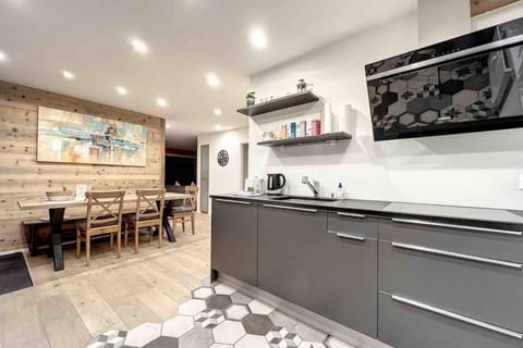 Plein Ciel I Balcony I Close to cable cars I Car park House in Crans-Montana