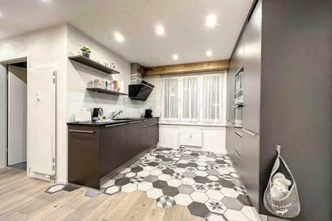 Plein Ciel I Balcony I Close to cable cars I Car park House in Crans-Montana