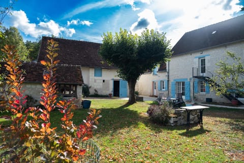 Le Moulin Bleu Bed and Breakfast in Centre-Val de Loire