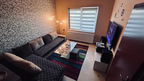 TV and multimedia, Seating area