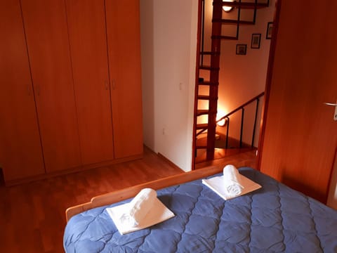 Stone house Porat, 100m from beach Porat House in Šibenik-Knin County, Croatia